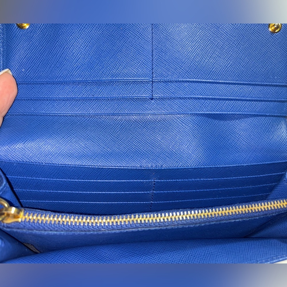 PRADA royal blue saffiano leather - Picture 3 of 5